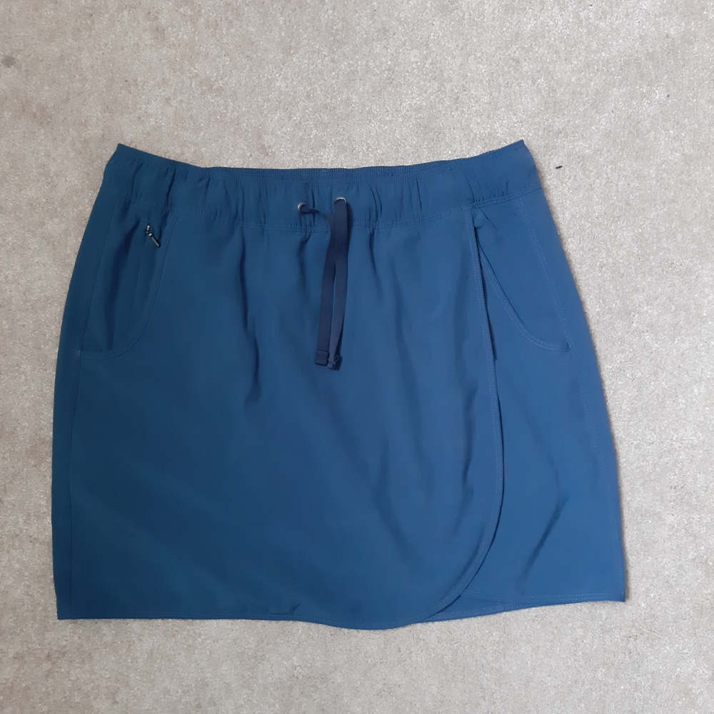 Patagonia Women's (M) Blue Fleetwith Skort